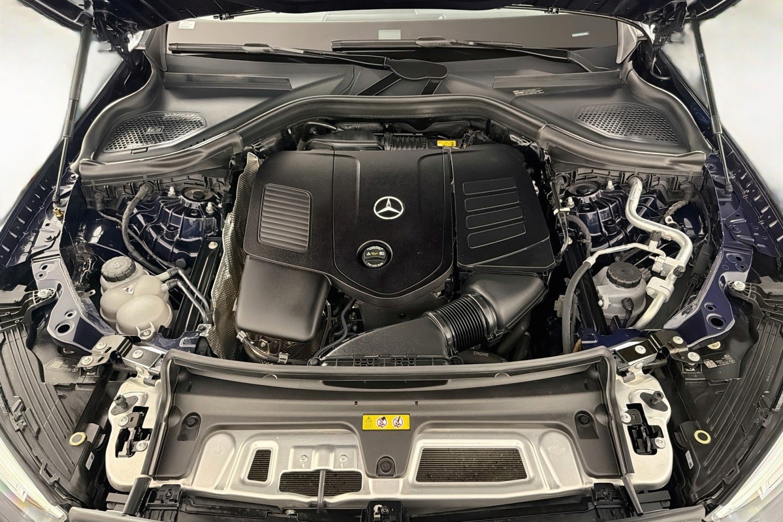 Used 2023 Mercedes-Benz GLC 300 4MATIC image 10