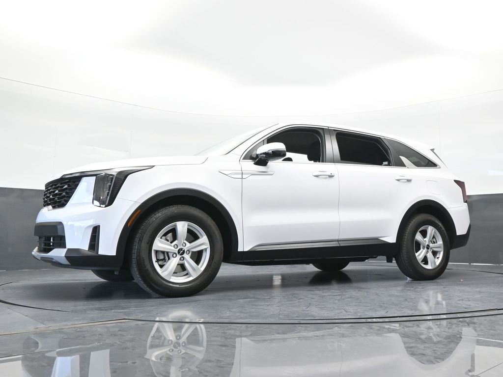 Used 2025 Kia Sorento LX image 53