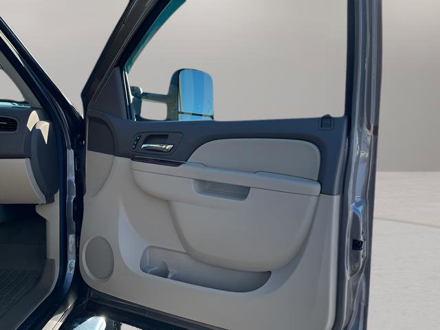 Used 2014 Chevrolet Silverado 2500 LTZ w/ LTZ Plus Package image 41