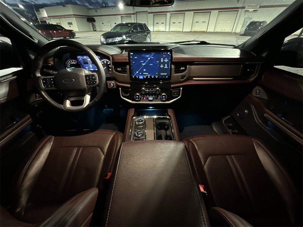 Used 2024 Ford Expedition Max Limited image 21
