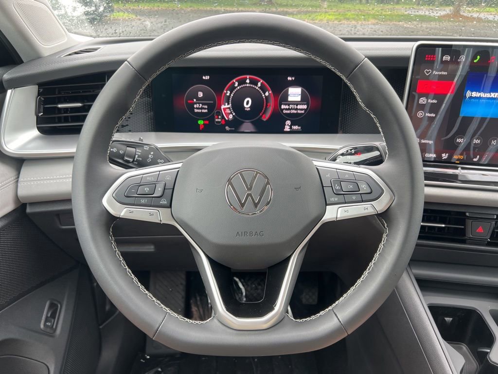 New 2026 Volkswagen Tiguan SE FWD image 15