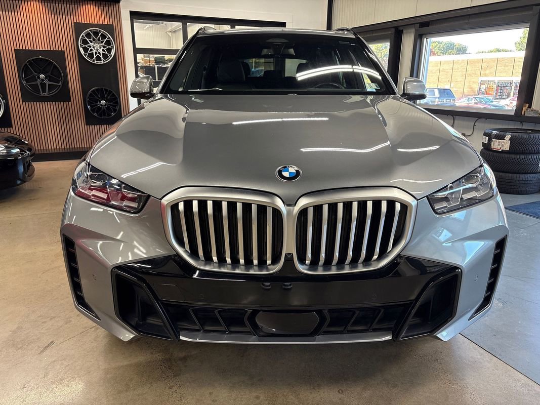 Used 2024 BMW X5 sDrive40i w/ M Sport Package image 16