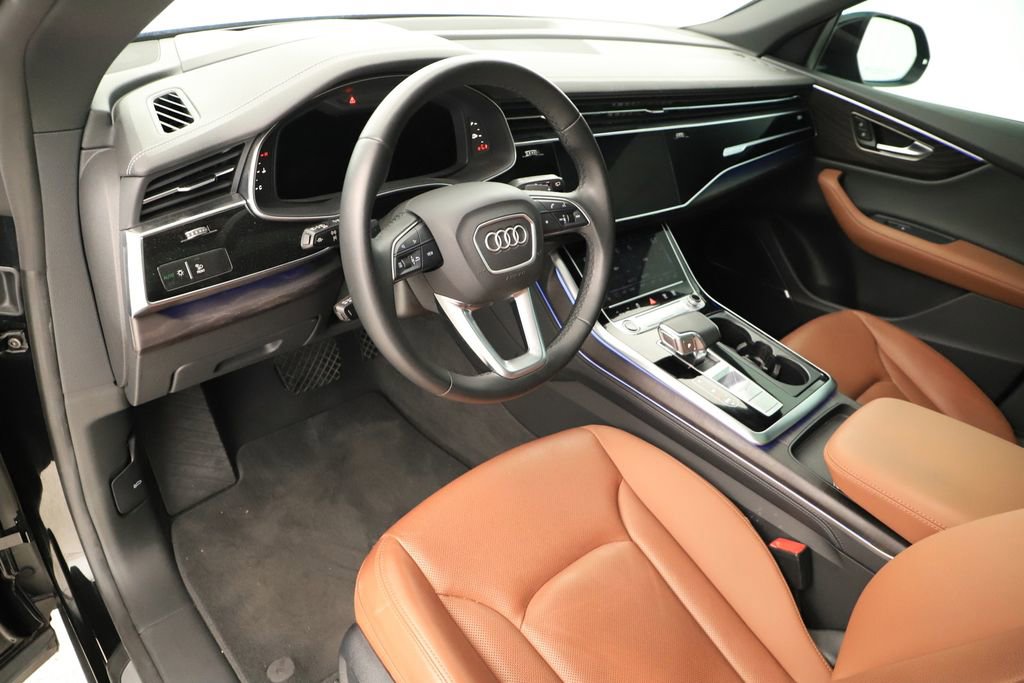 Used 2023 Audi Q8 Prestige w/ Prestige Package image 15