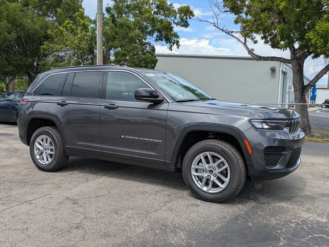 New 2026 Jeep Grand Cherokee Laredo X RWD image 2
