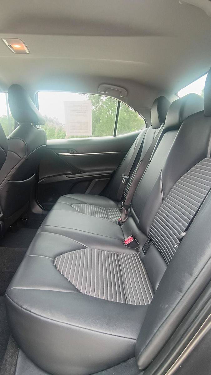Used 2023 Toyota Camry SE FWD image 13