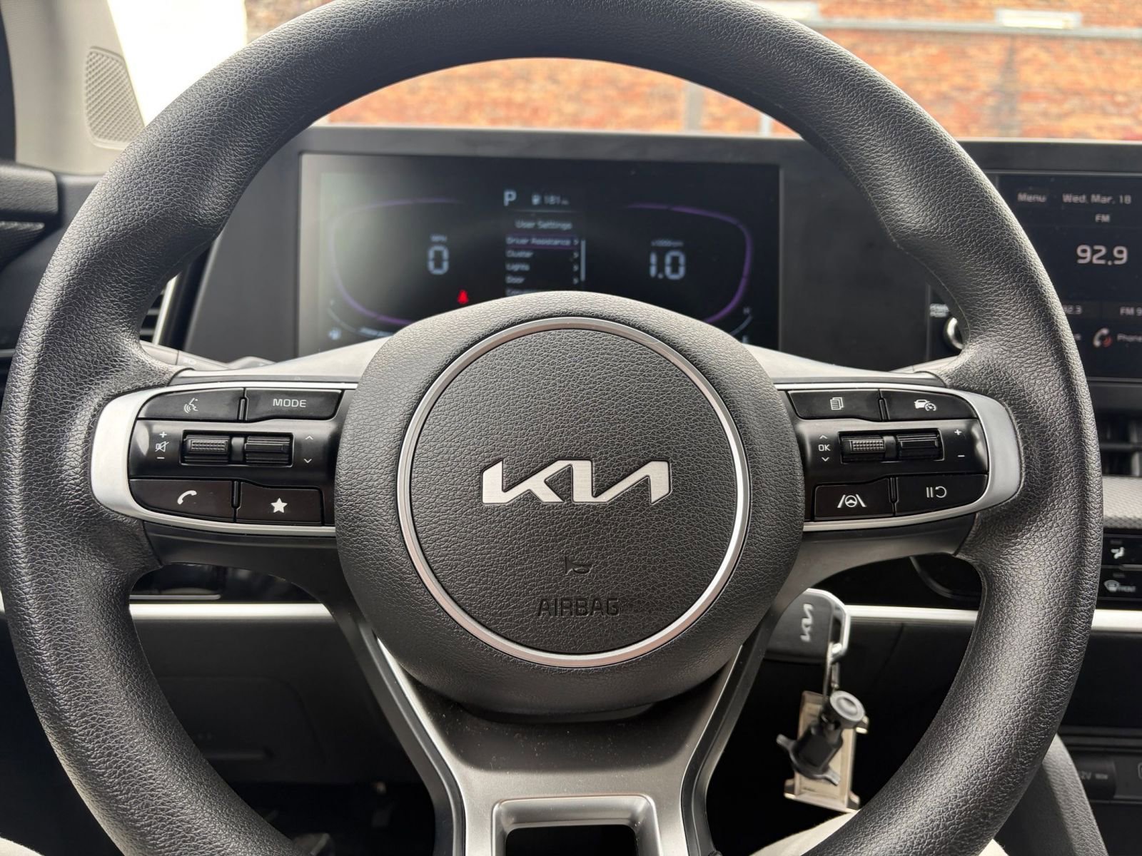 Used 2025 Kia Sportage LX image 27