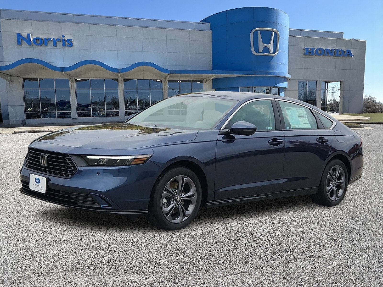 New 2025 Honda Accord EX-L image 2