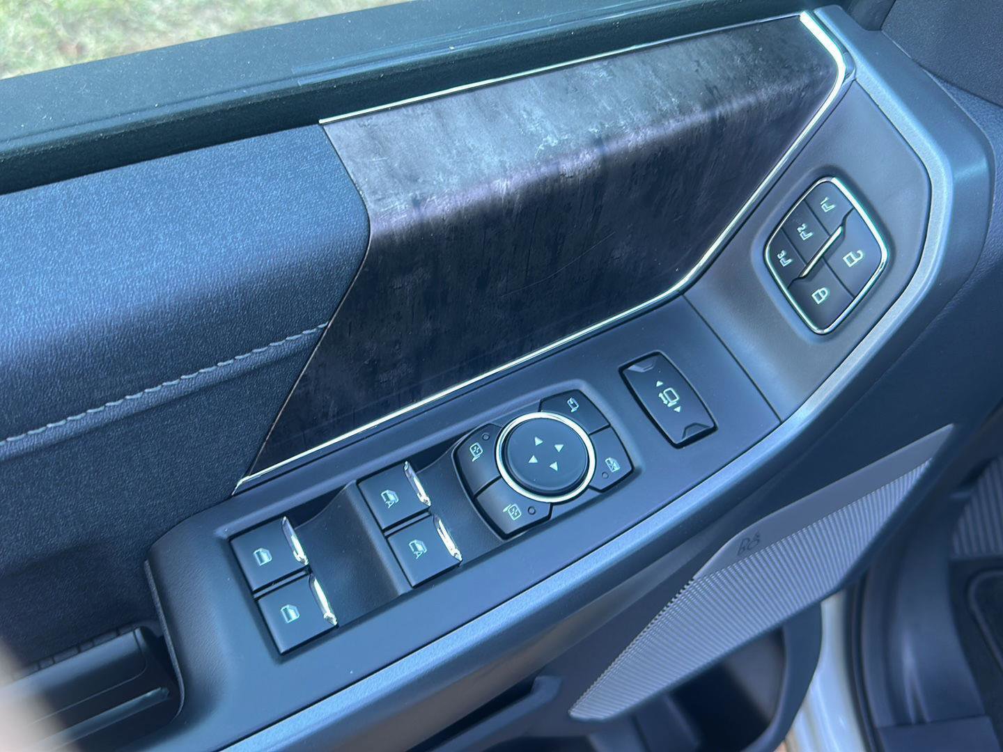 New 2026 Ford F250 Lariat image 12