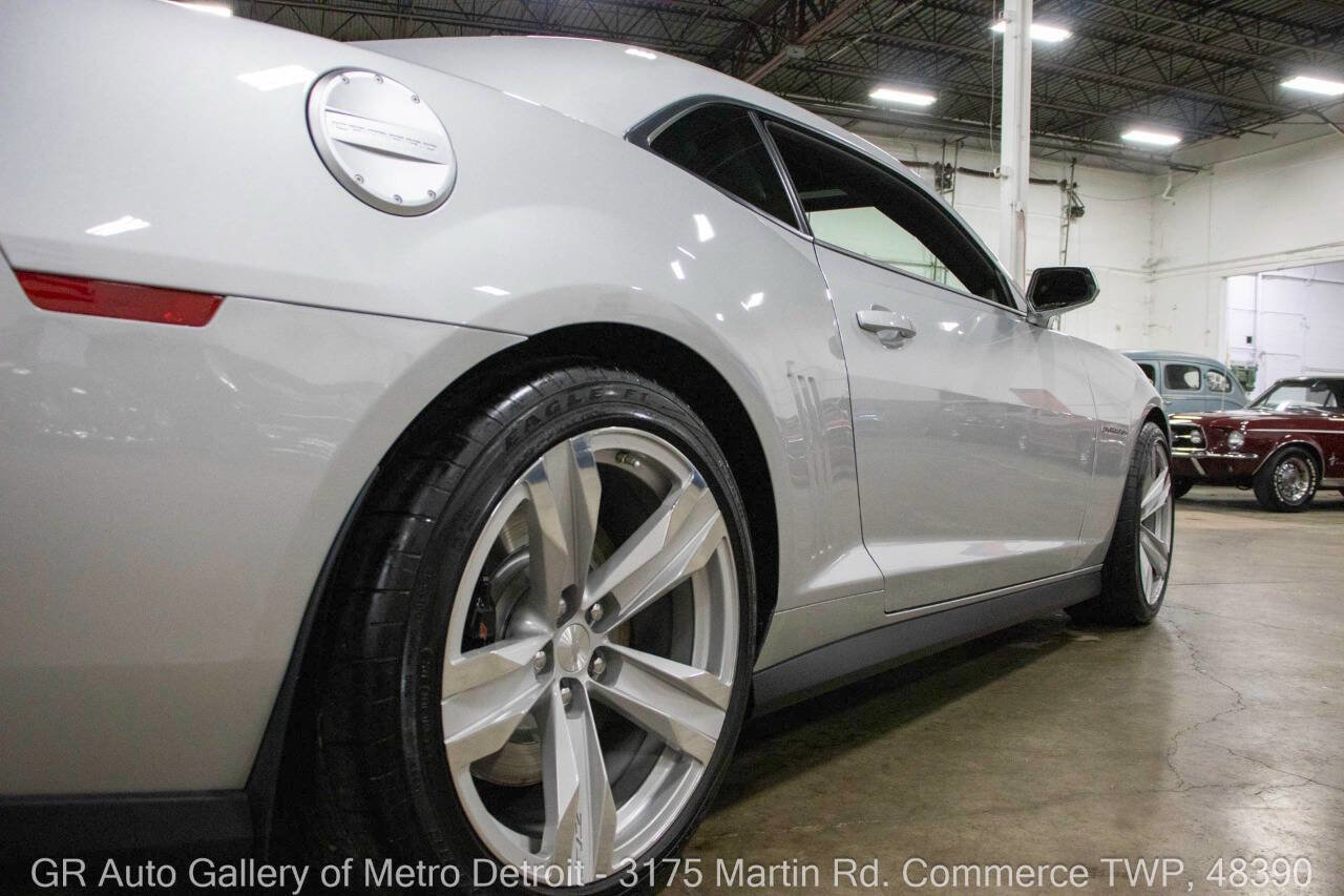 Used 2012 Chevrolet Camaro ZL1 image 23