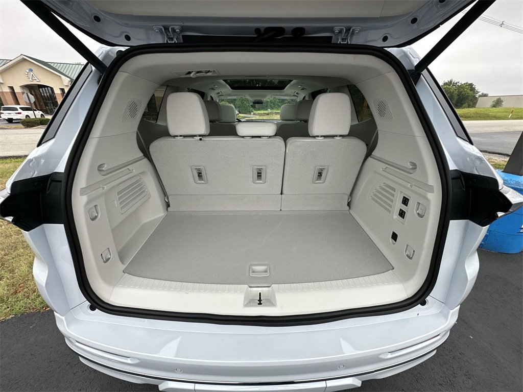 New 2026 Buick Enclave Avenir w/ Super Cruise Package image 25