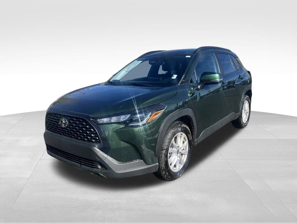 Used 2023 Toyota Corolla Cross LE image 7