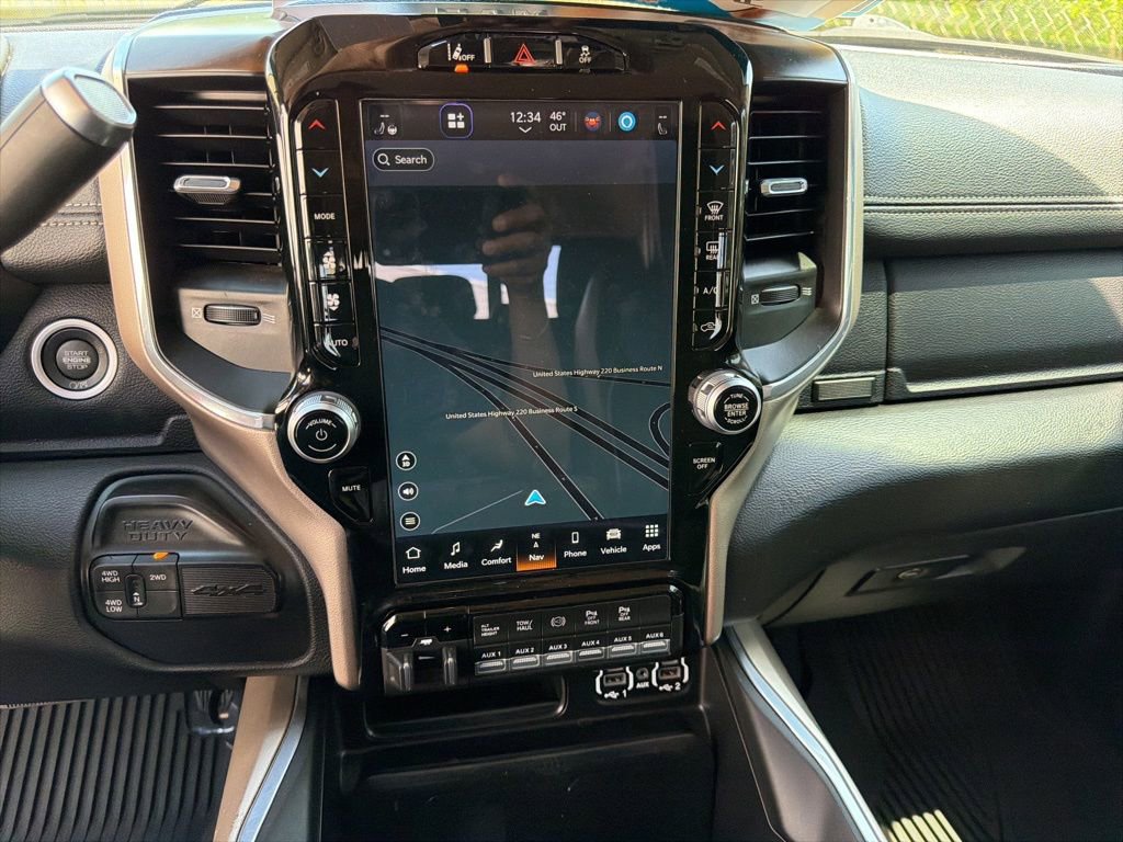 Used 2022 RAM 3500 Laramie AWD/4WD image 33