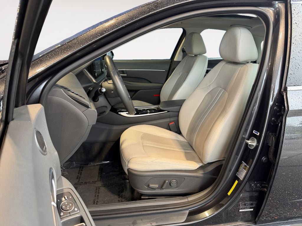 Used 2020 Hyundai Sonata SEL w/ Premium + Sunroof Package FWD image 6