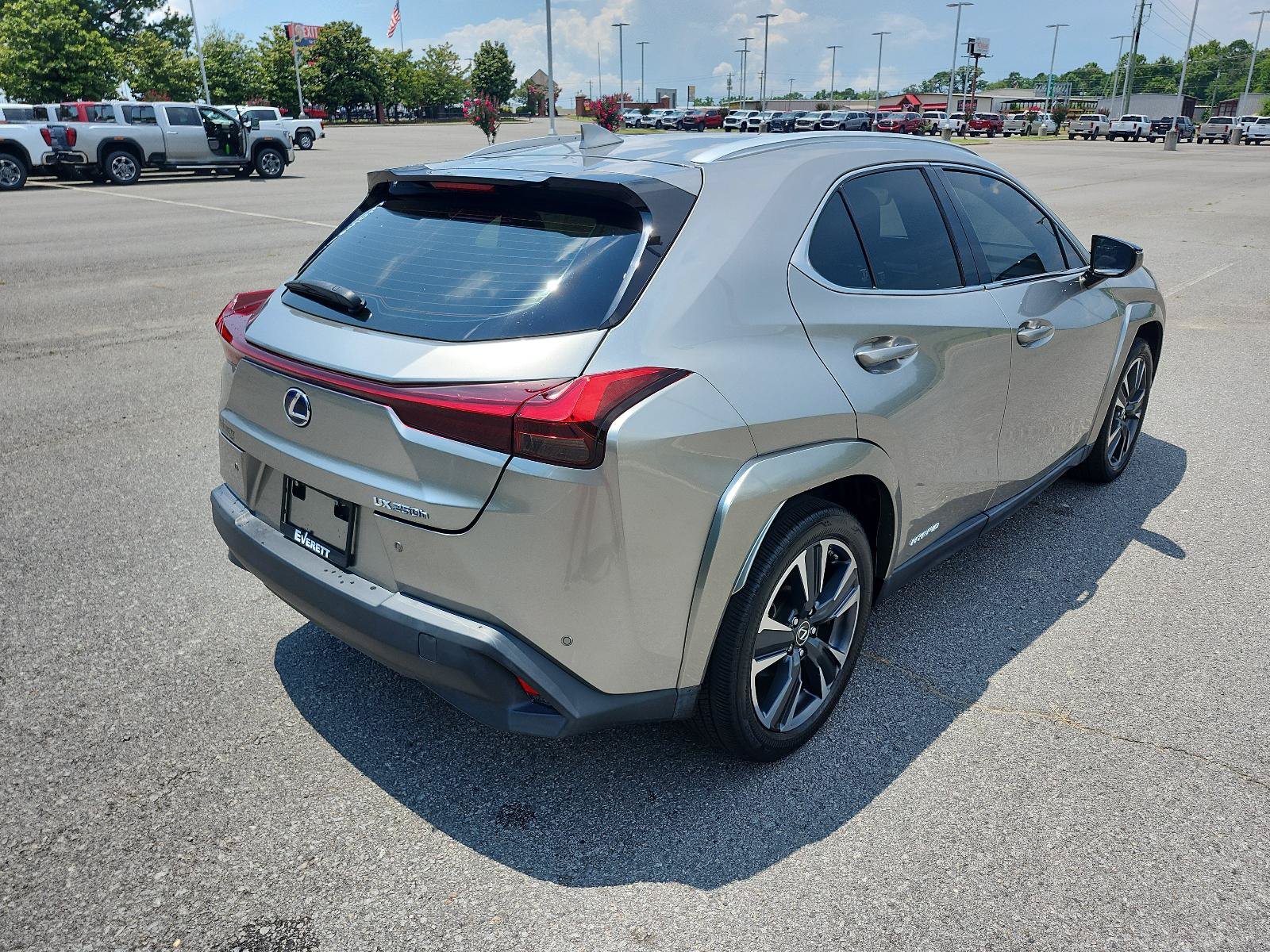 Used 2022 Lexus UX 250h w/ Premium Package AWD/4WD image 3
