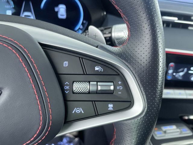 Used 2023 Genesis GV70 2.5T w/ Sport Prestige Package image 32