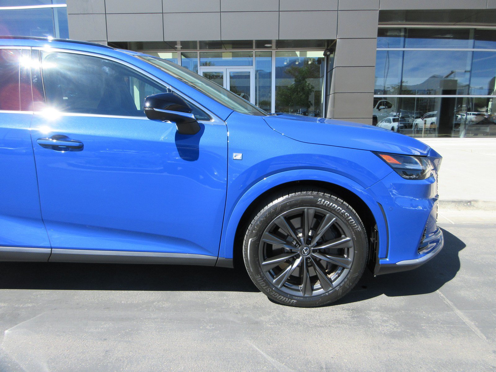 Used 2023 Lexus RX 350 F Sport w/ Cold Area Package AWD/4WD image 13