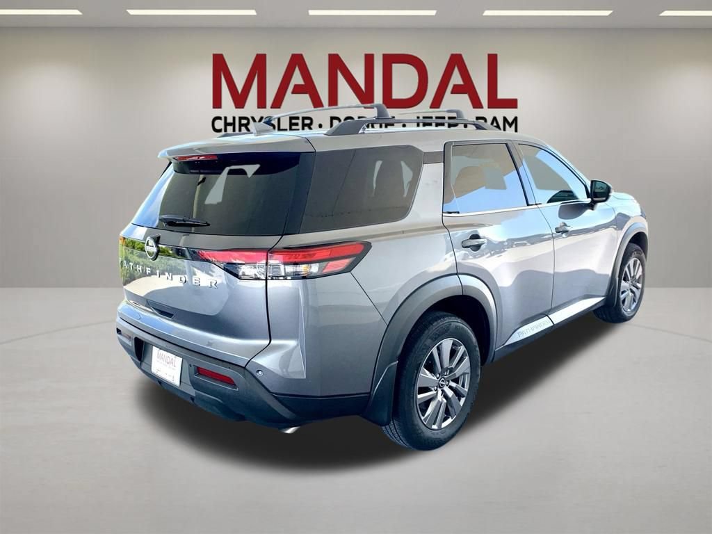 Used 2025 Nissan Pathfinder SV FWD image 6