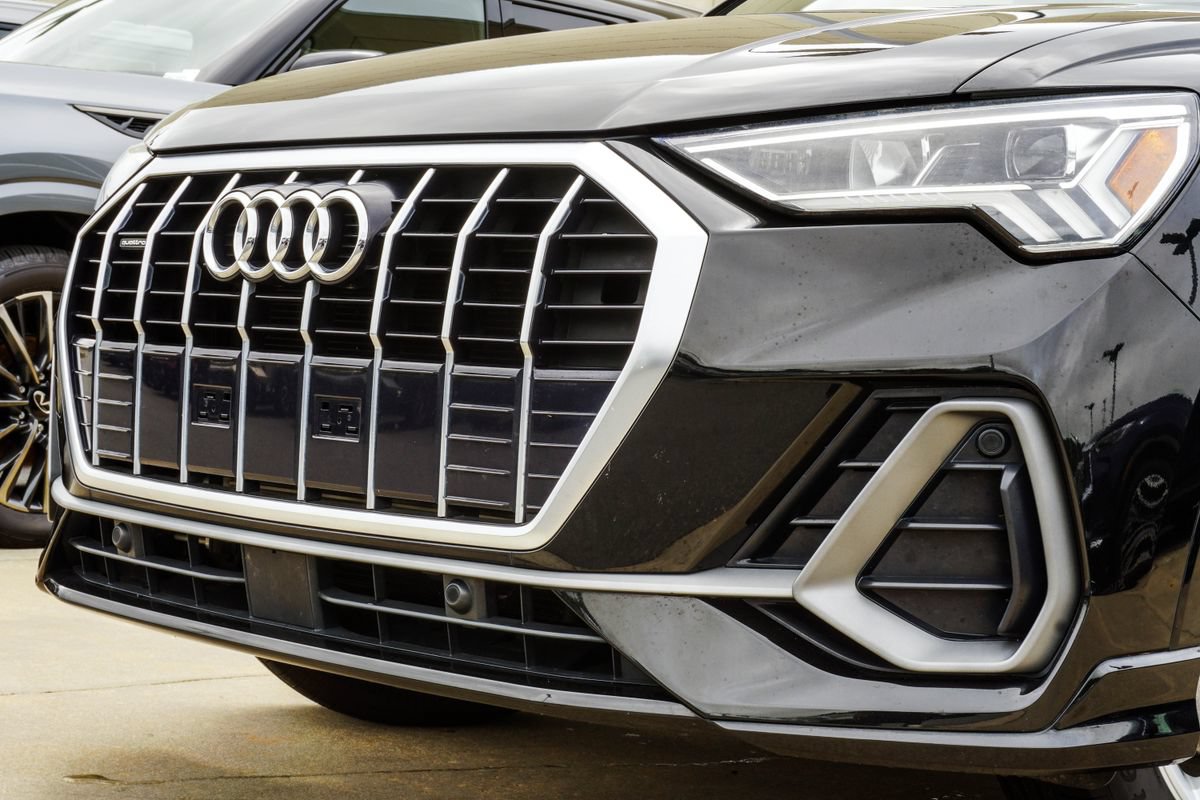 Used 2021 Audi Q3 2.0T Premium Plus AWD/4WD image 2