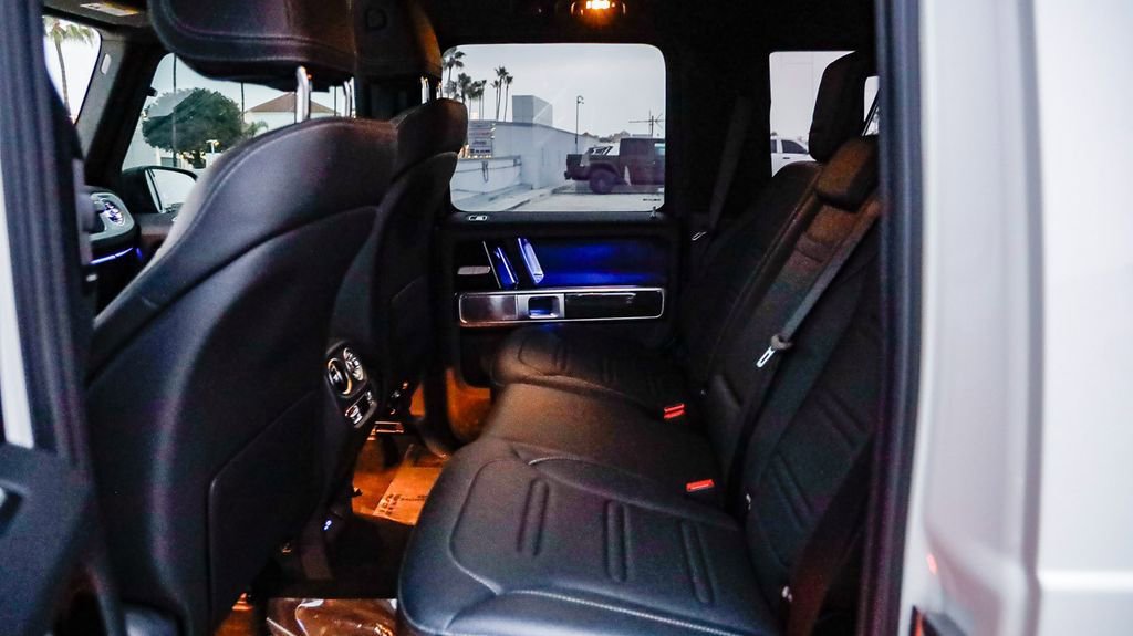 Used 2025 Mercedes-Benz G 550 image 23