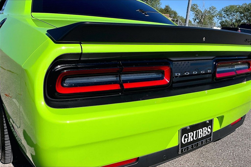 Used 2023 Dodge Challenger SRT Hellcat w/ Driver Convenience Group RWD image 39