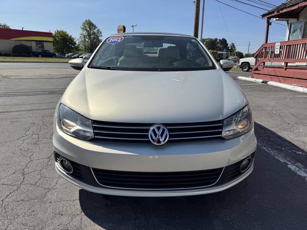 Used 2012 Volkswagen Eos Komfort FWD image 2