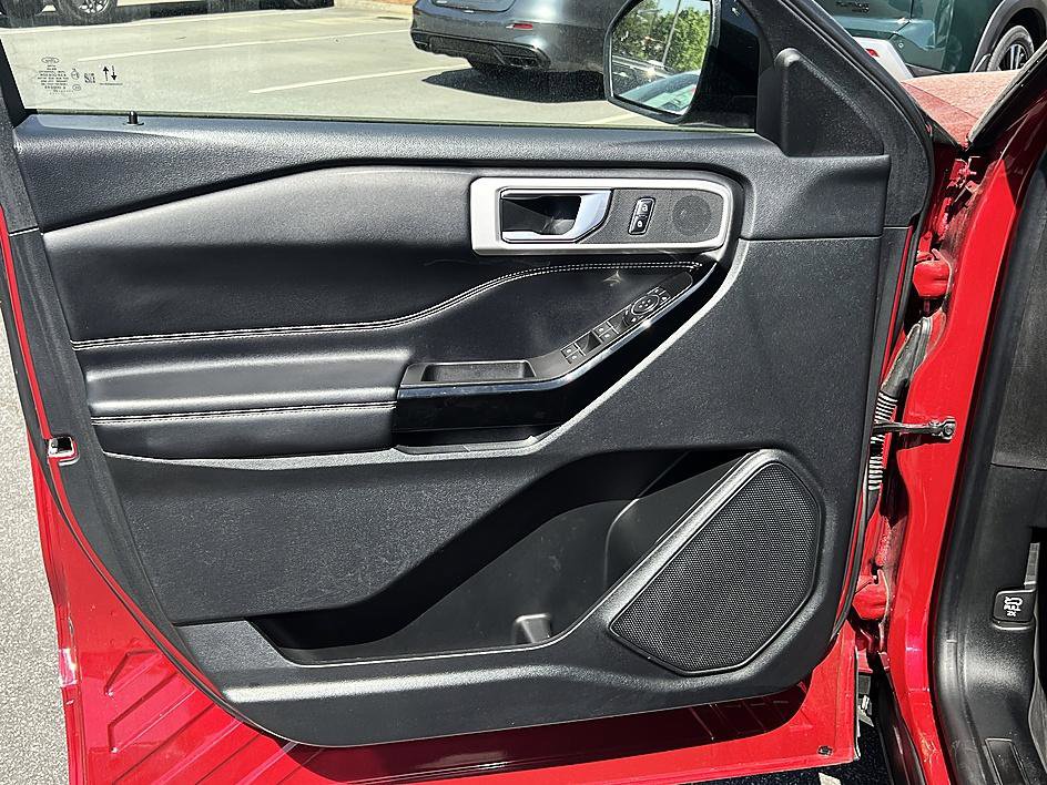 Used 2022 Ford Explorer ST w/ ST Street Pack image 20