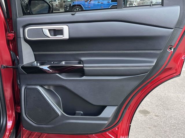 Used 2022 Ford Explorer ST image 24