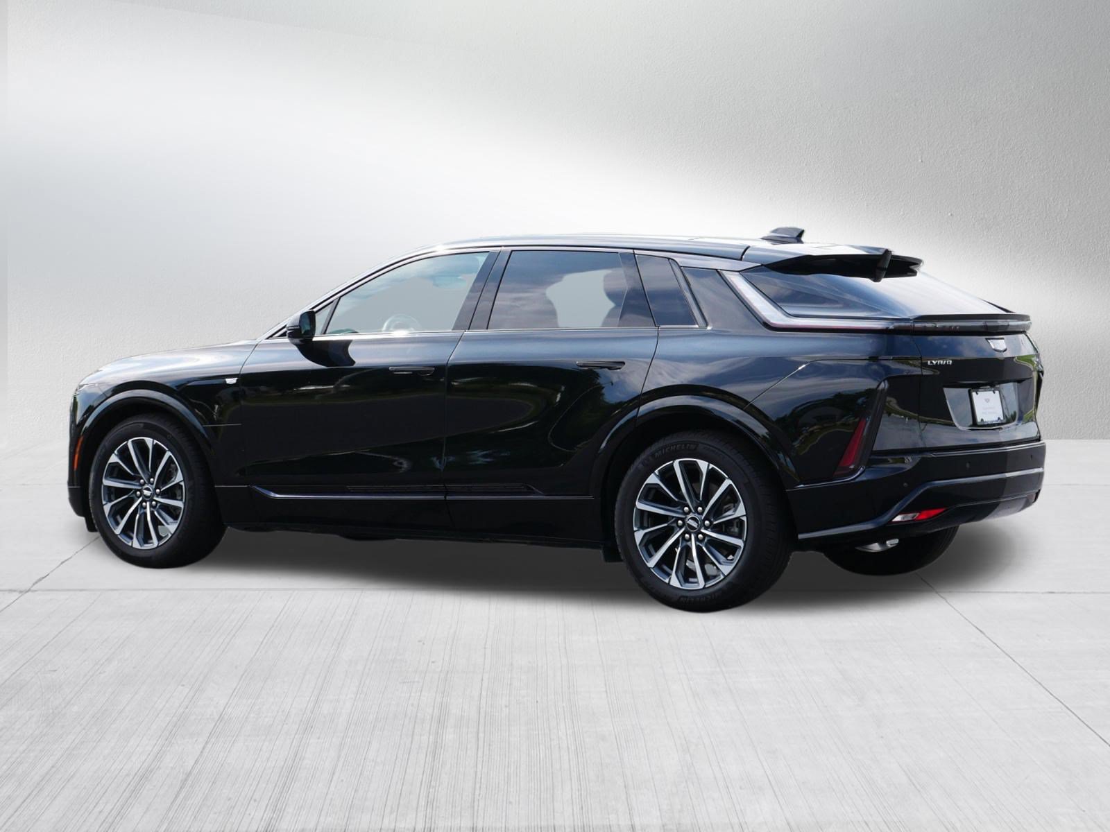 Certified 2024 Cadillac Lyriq Sport AWD/4WD image 5