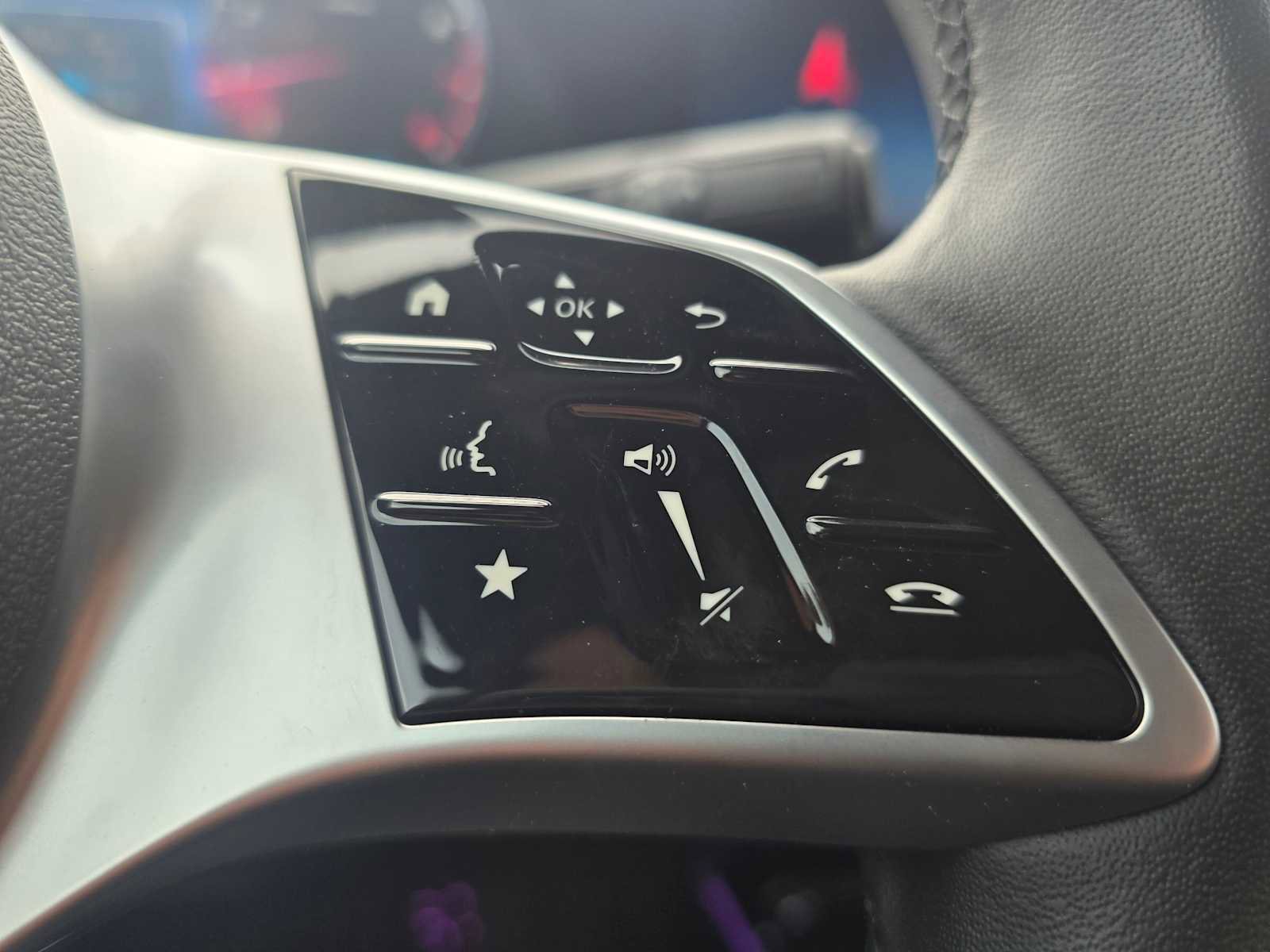 Used 2024 Mercedes-Benz GLB 250 image 33