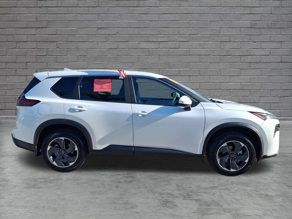 Used 2024 Nissan Rogue SV FWD image 13