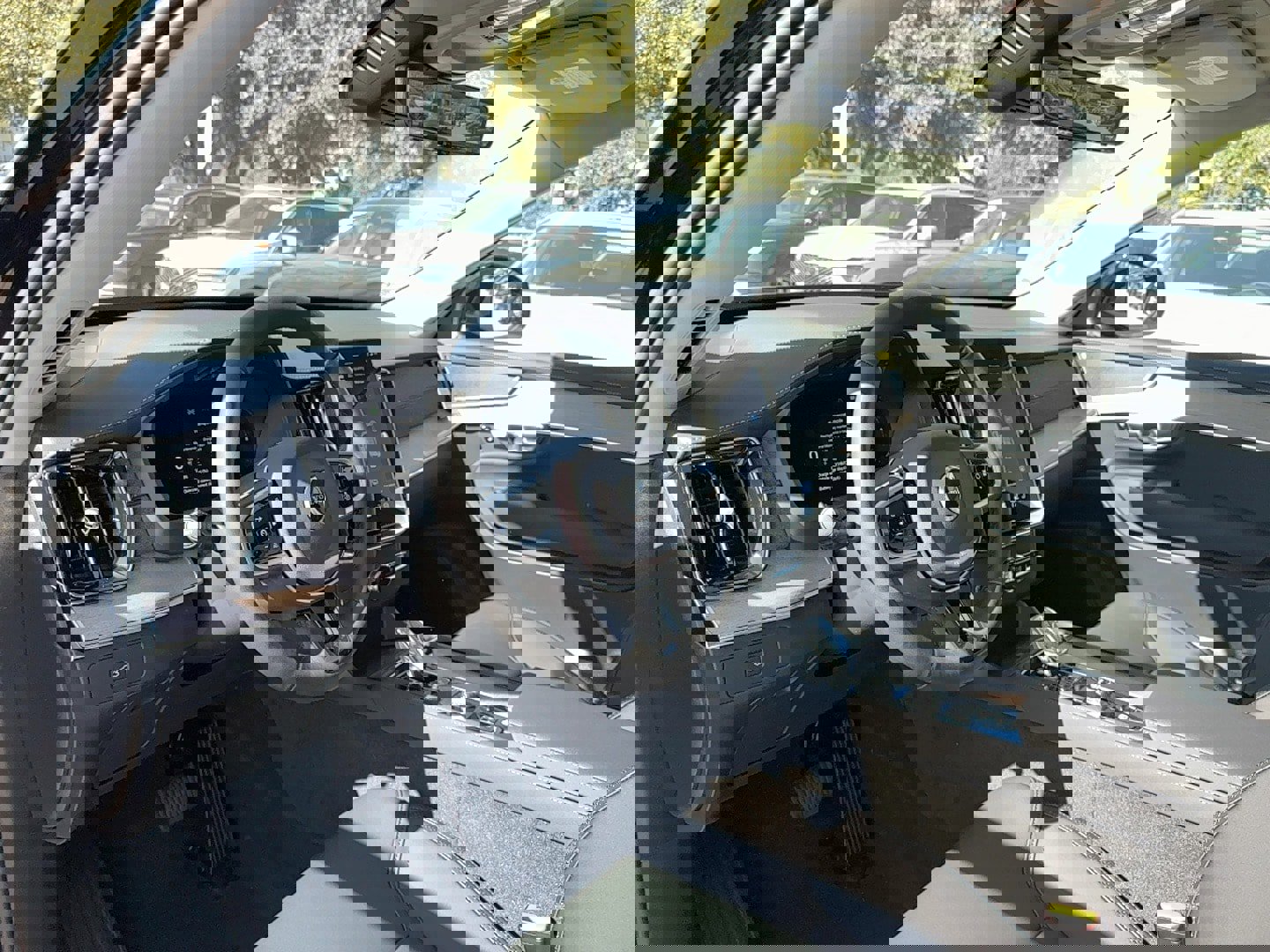 New 2026 Volvo XC90 B5 Core image 10