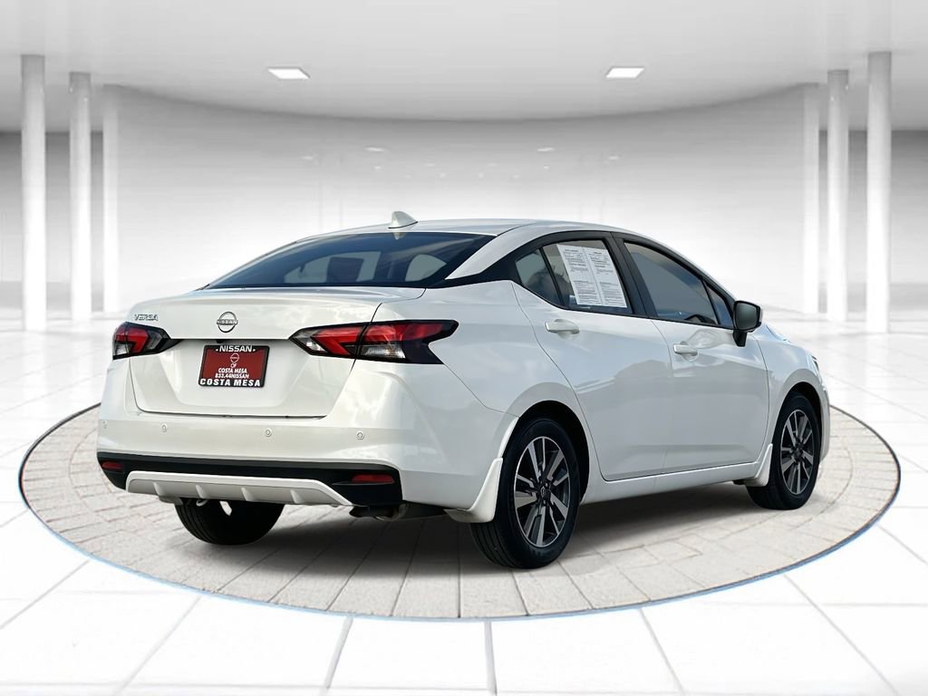 Used 2025 Nissan Versa SV w/ Trunk Package image 4