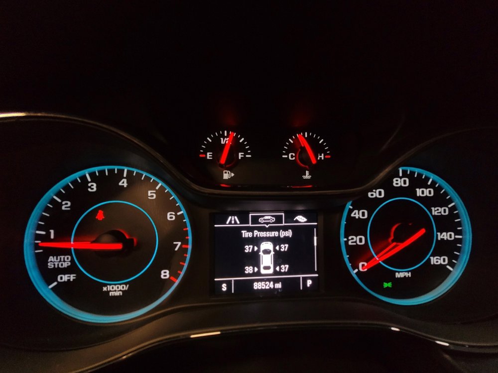 Used 2017 Chevrolet Cruze LS FWD image 23