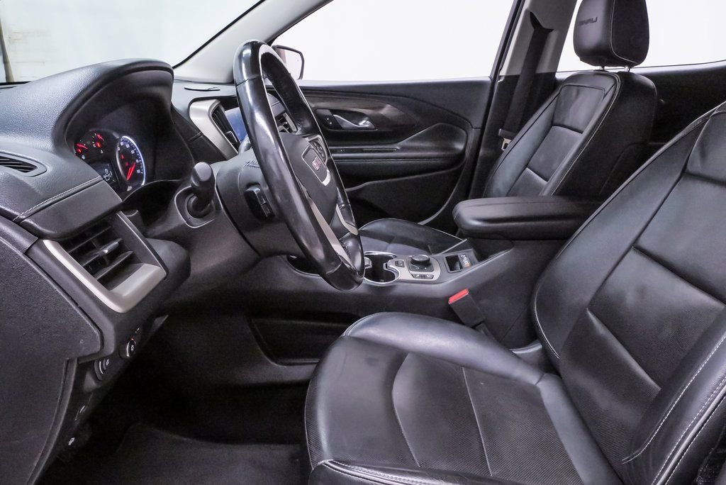 Used 2018 GMC Terrain Denali w/ Advanced Safety Package image 9