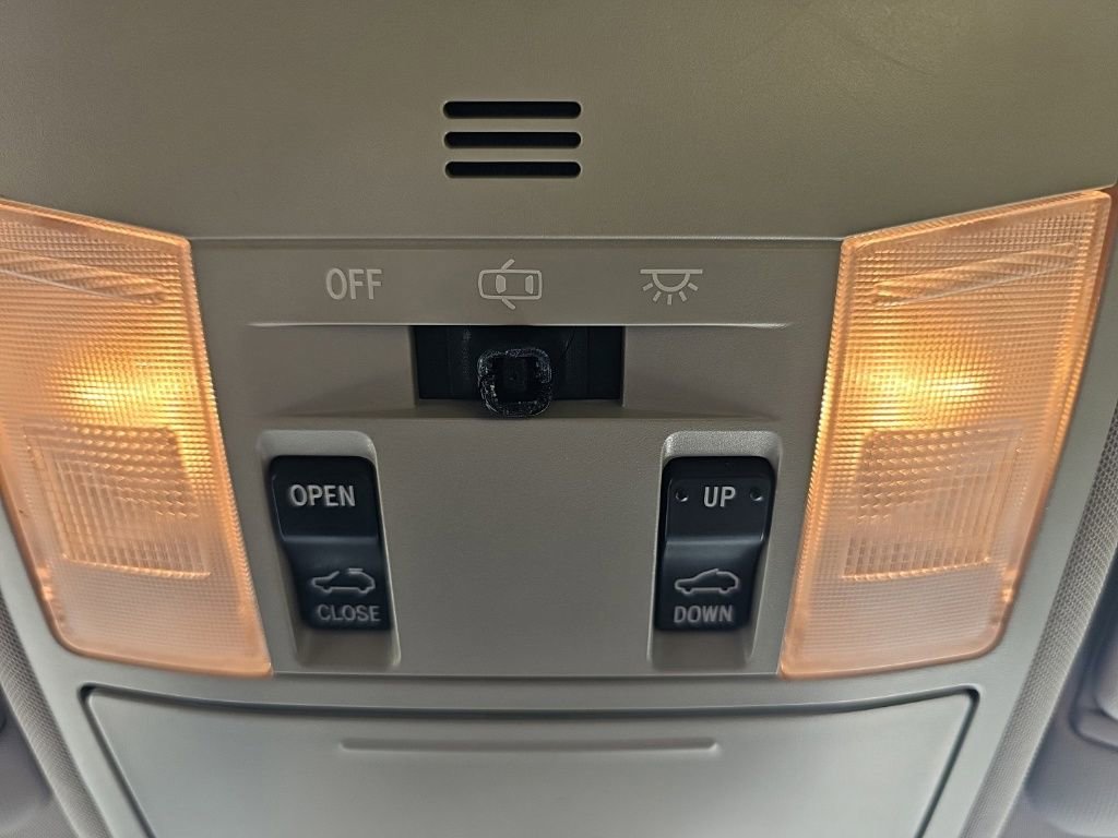 Used 2018 Toyota RAV4 XLE FWD image 28