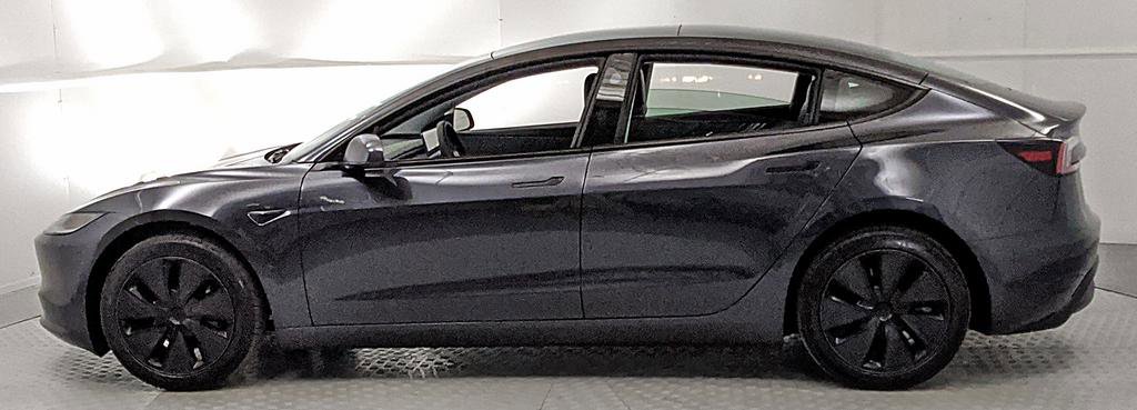Used 2026 Tesla Model 3 RWD image 5