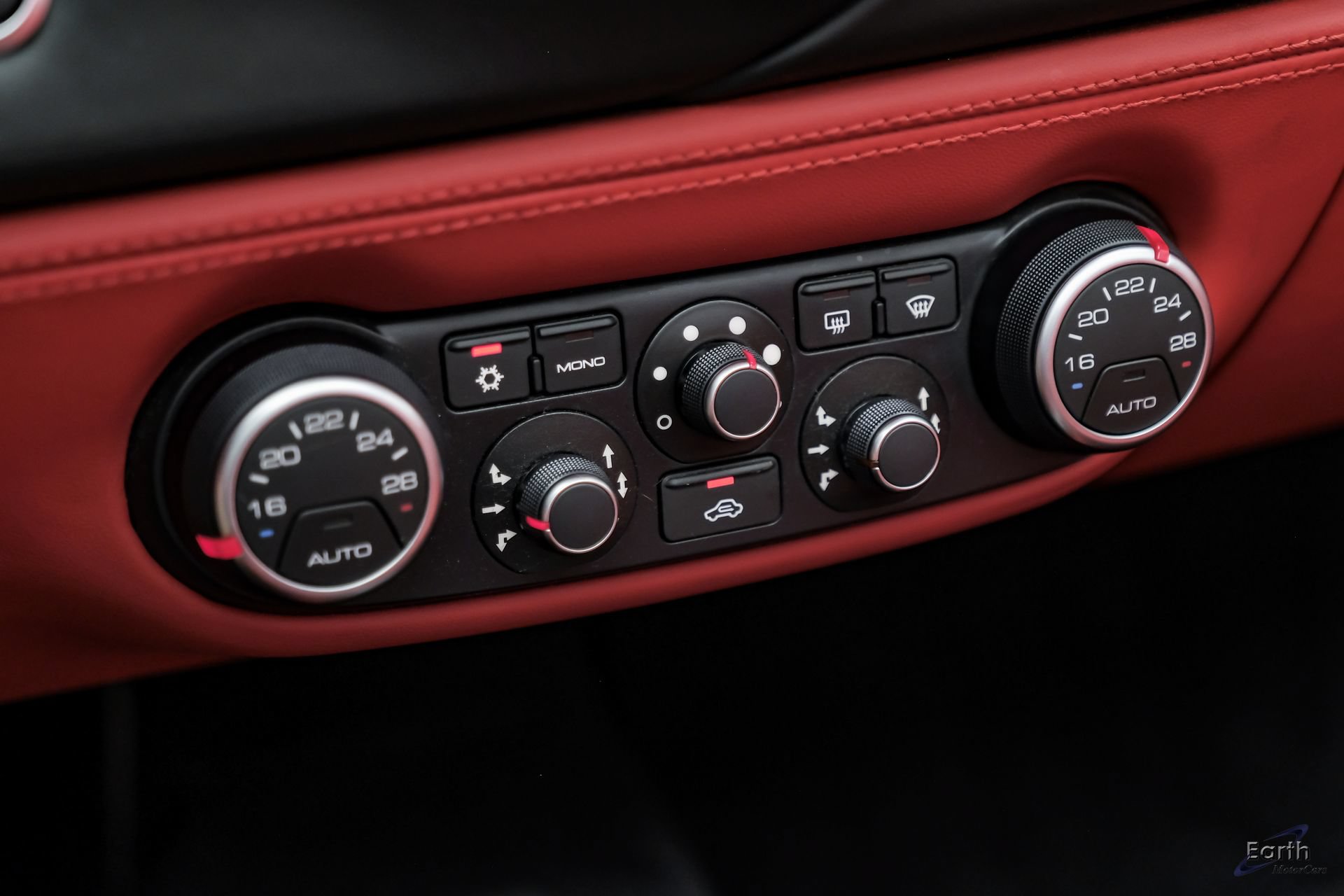 Used 2018 Ferrari 488 Spider RWD image 76