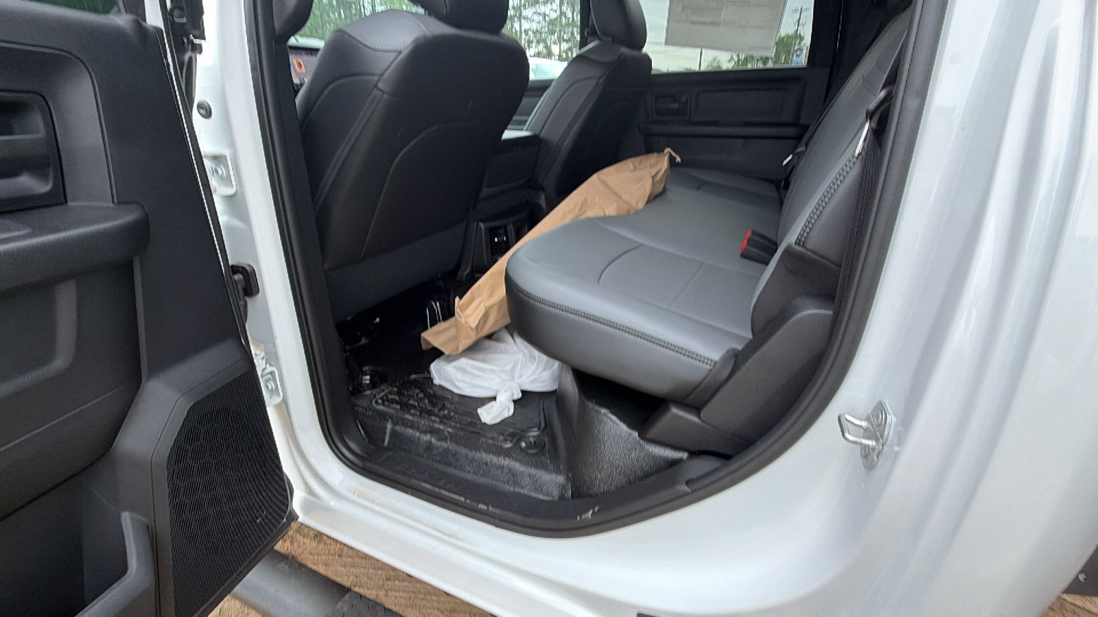 New 2026 RAM 5500 Tradesman w/ Chrome Appearance Group AWD/4WD image 19