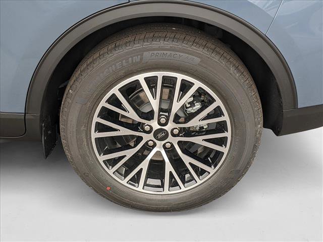 New 2025 Ford Escape SE image 10
