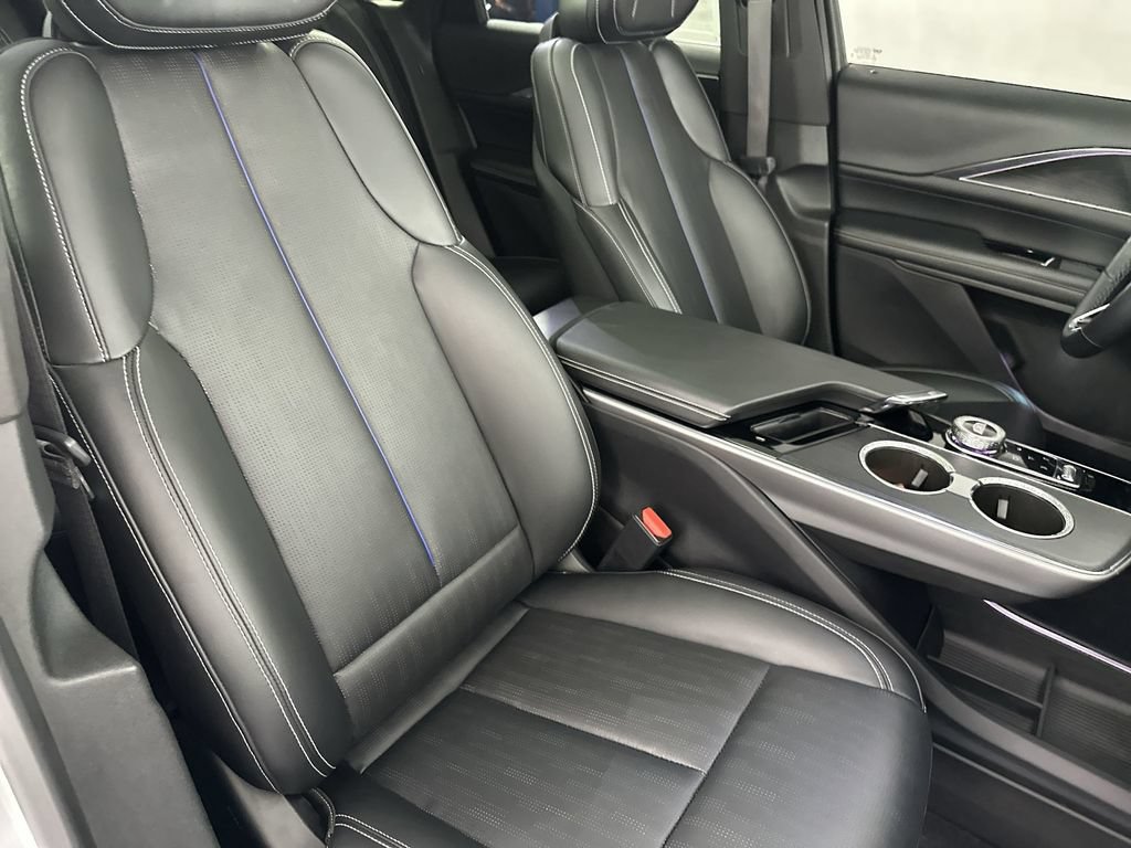 Used 2024 Cadillac Lyriq Sport w/ LPO, Floor Liner Package RWD image 30