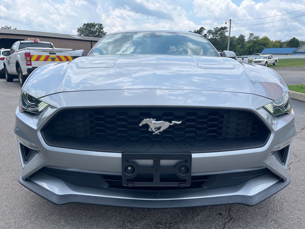 Used 2021 Ford Mustang Coupe RWD image 3