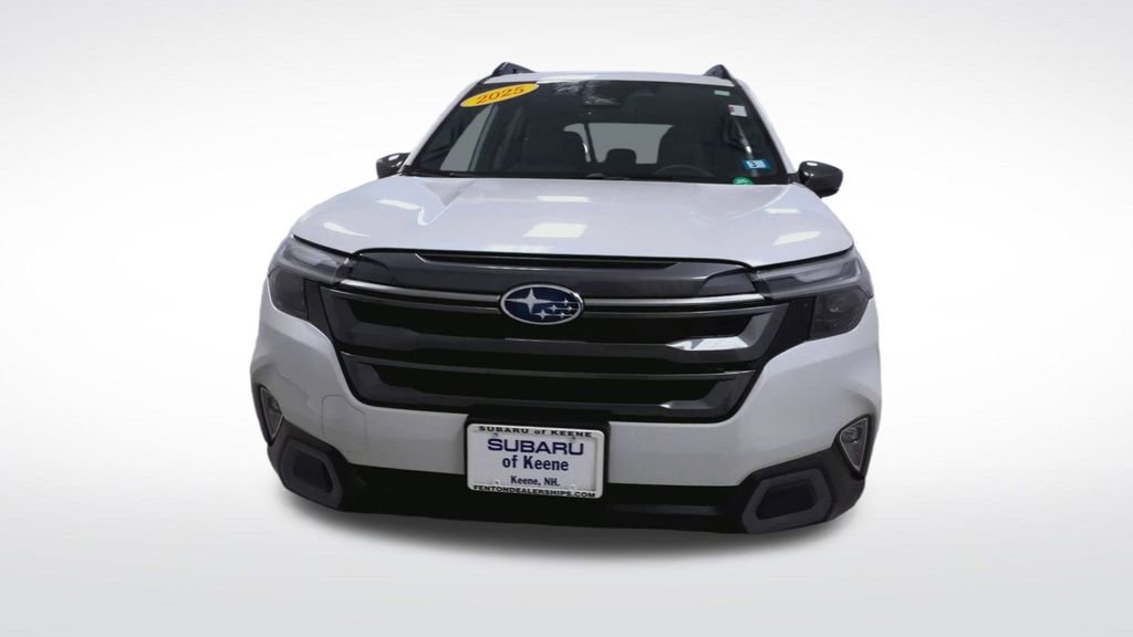 Certified 2025 Subaru Forester Limited image 4