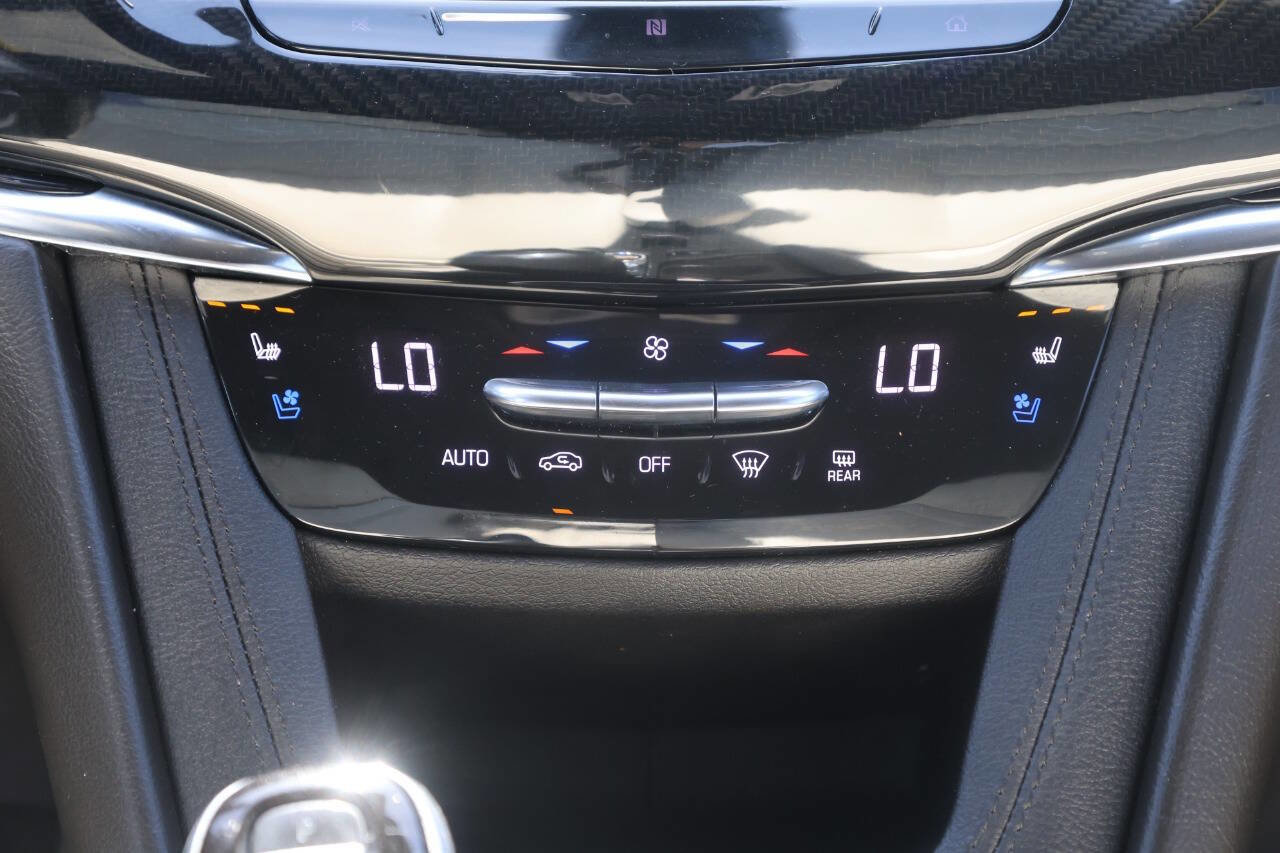 Used 2020 Cadillac XT6 Sport AWD/4WD image 22