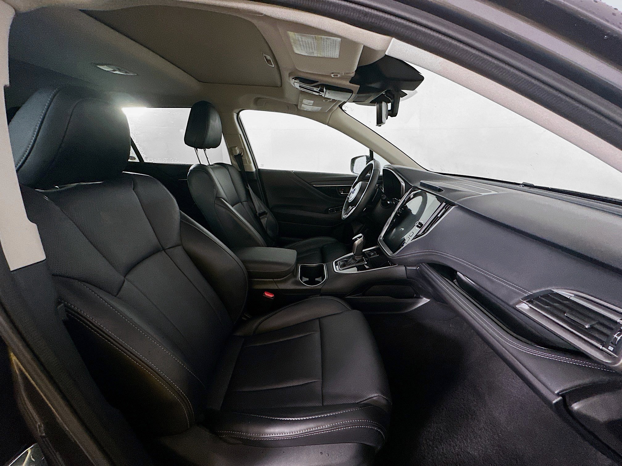 Used 2024 Subaru Outback Limited image 32