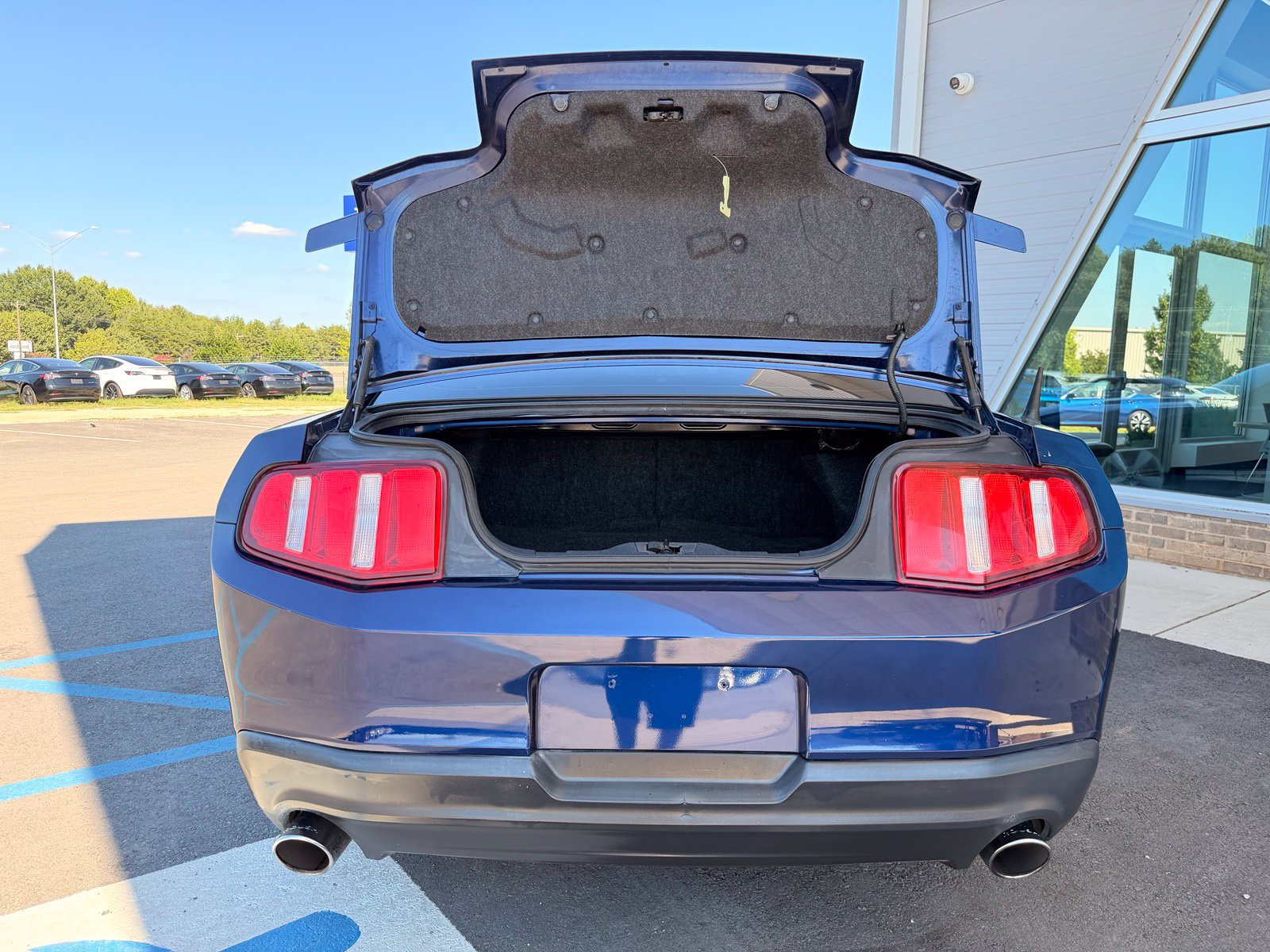 Used 2012 Ford Mustang Coupe RWD image 32