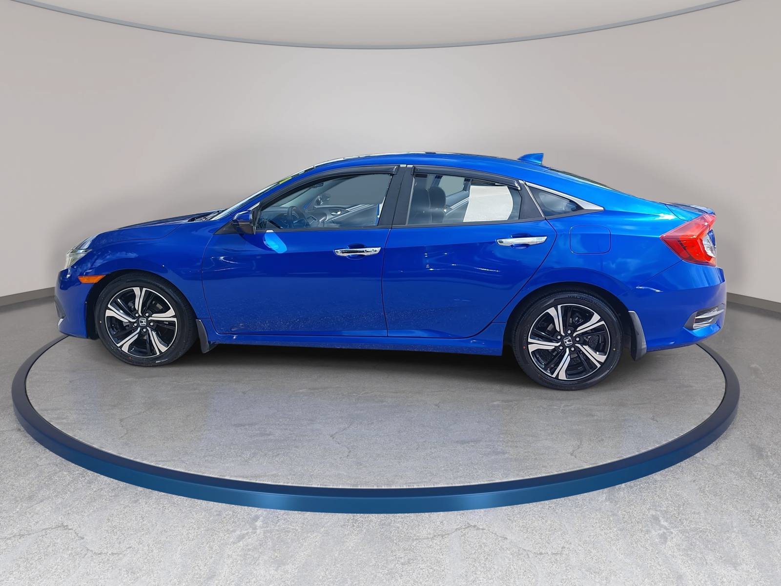 Used 2017 Honda Civic Touring image 8