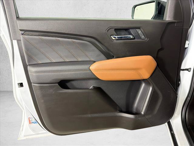 Used 2025 GMC Canyon AT4 AWD/4WD image 11