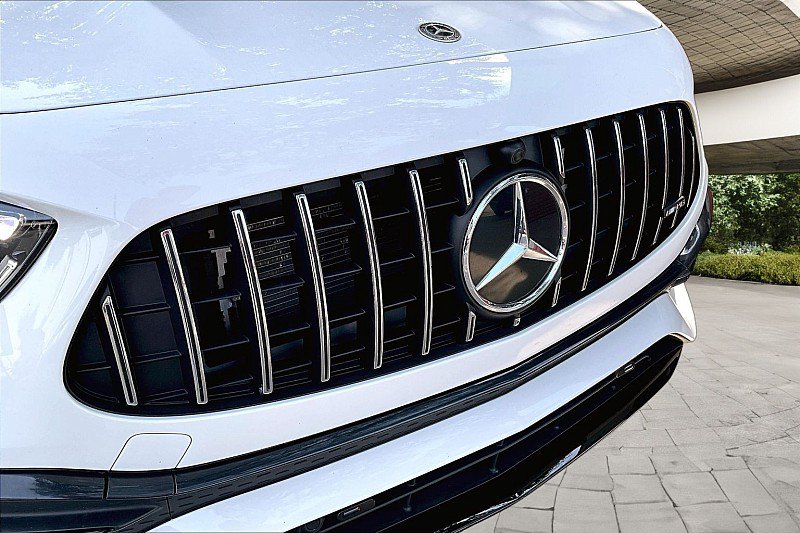 Used 2022 Mercedes-Benz GLA 35 AMG 4MATIC w/ Premium Package Lite image 23