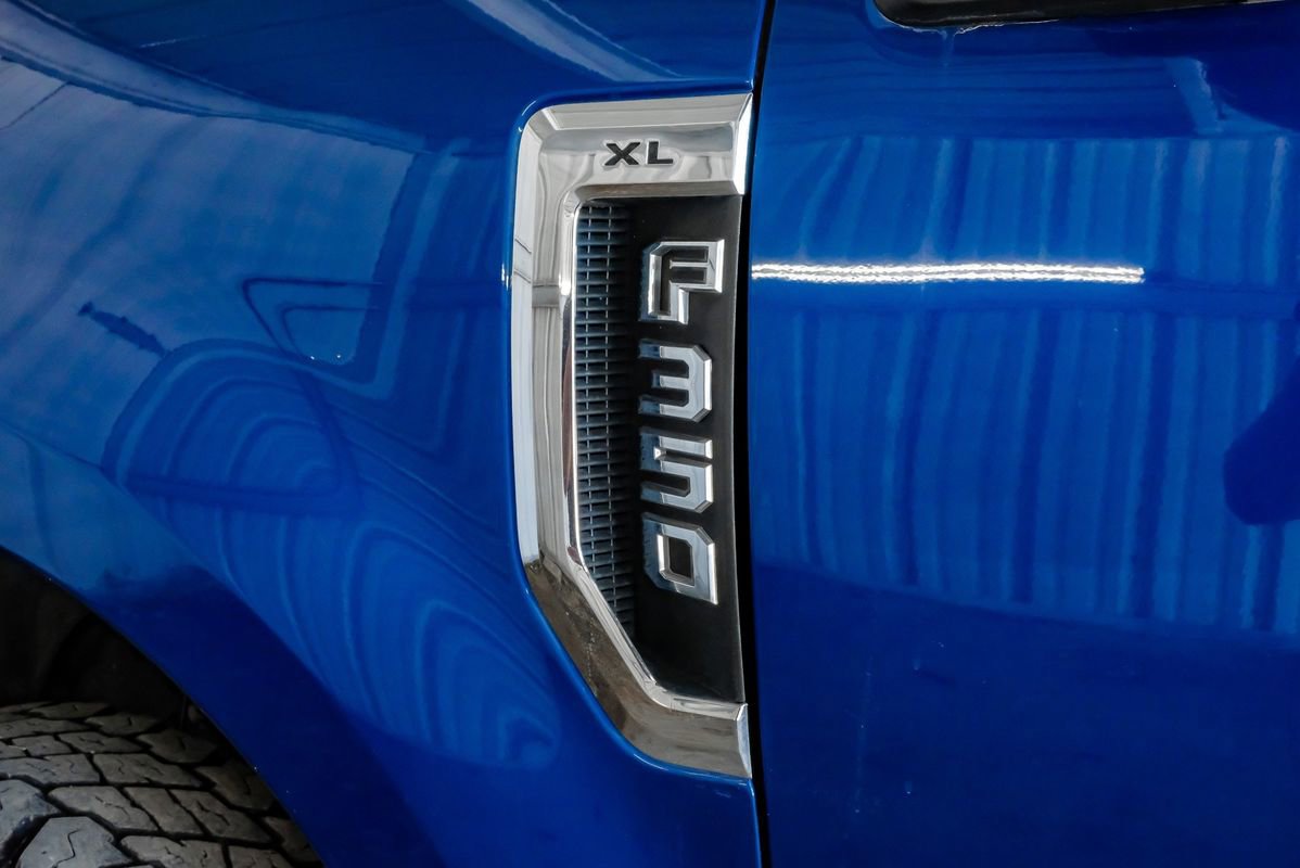 Used 2022 Ford F350 XL w/ Power Equipment Group AWD/4WD image 53