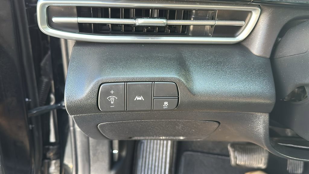 Used 2023 Hyundai Elantra SEL w/ Convenience Package image 20